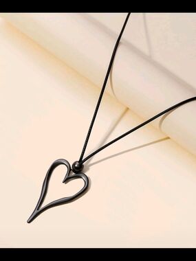 Heart Pendant Long Necklace - Black